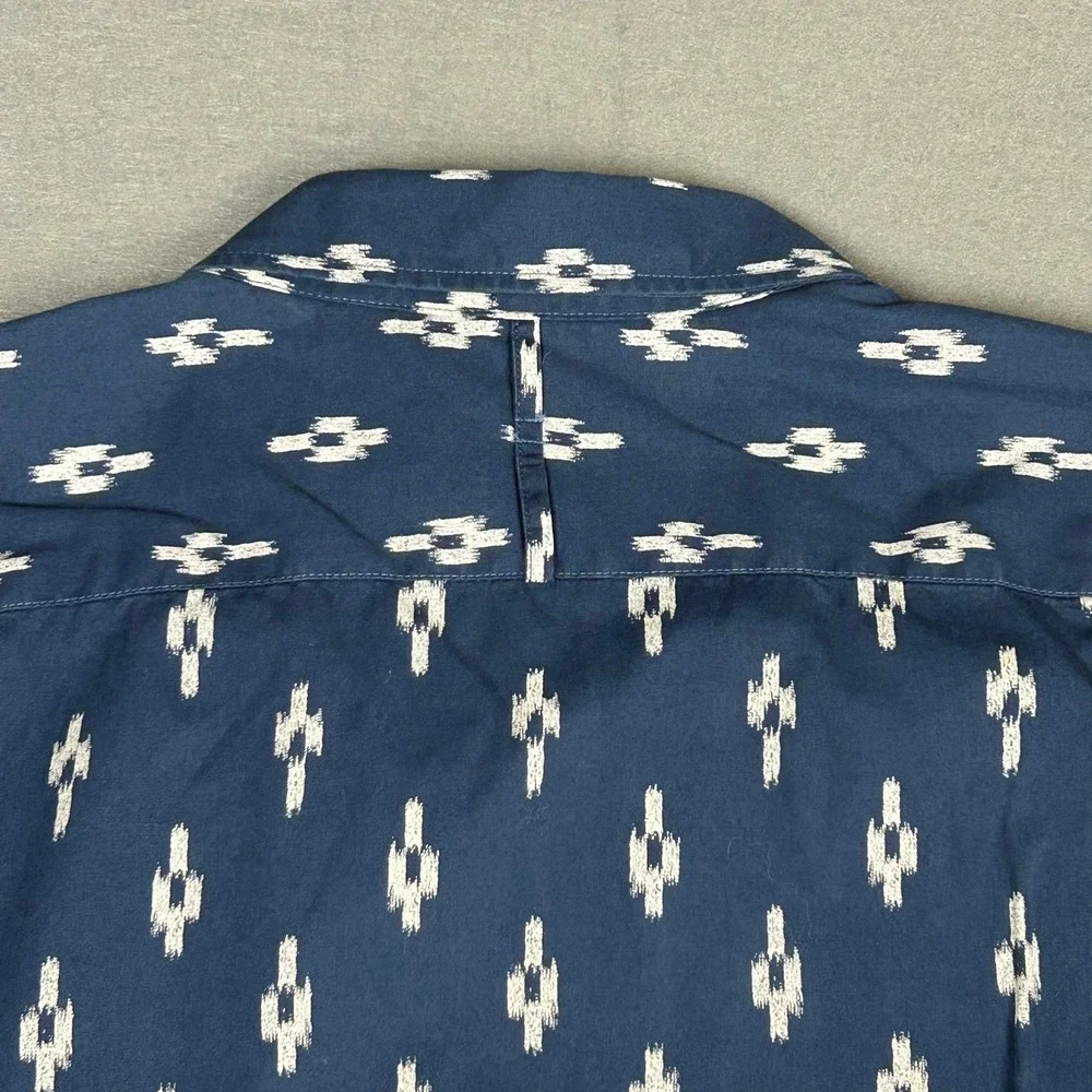 Banana Republic Button Down Slim Fit Ikat Print Mens Large Blue Tribal Aztec